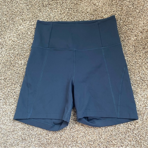 Girlfriend Collective High-Rise Run Short EUC - Picture 2 of 5